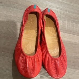 Tieks by Gavileli red flat shoes size 9